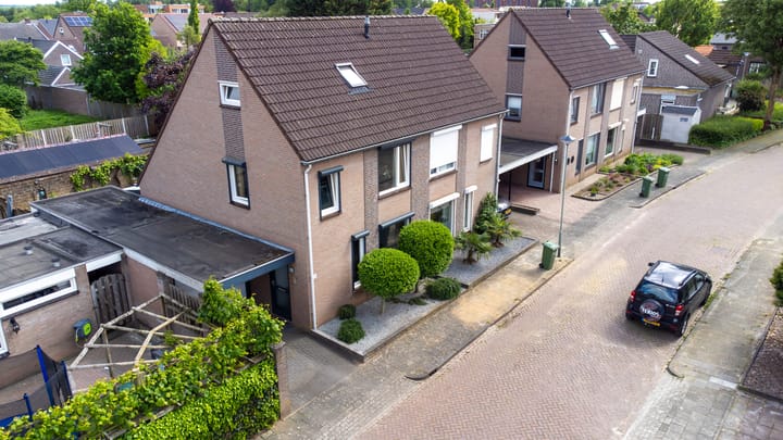 Photo 26 of Molenveldstraat 16