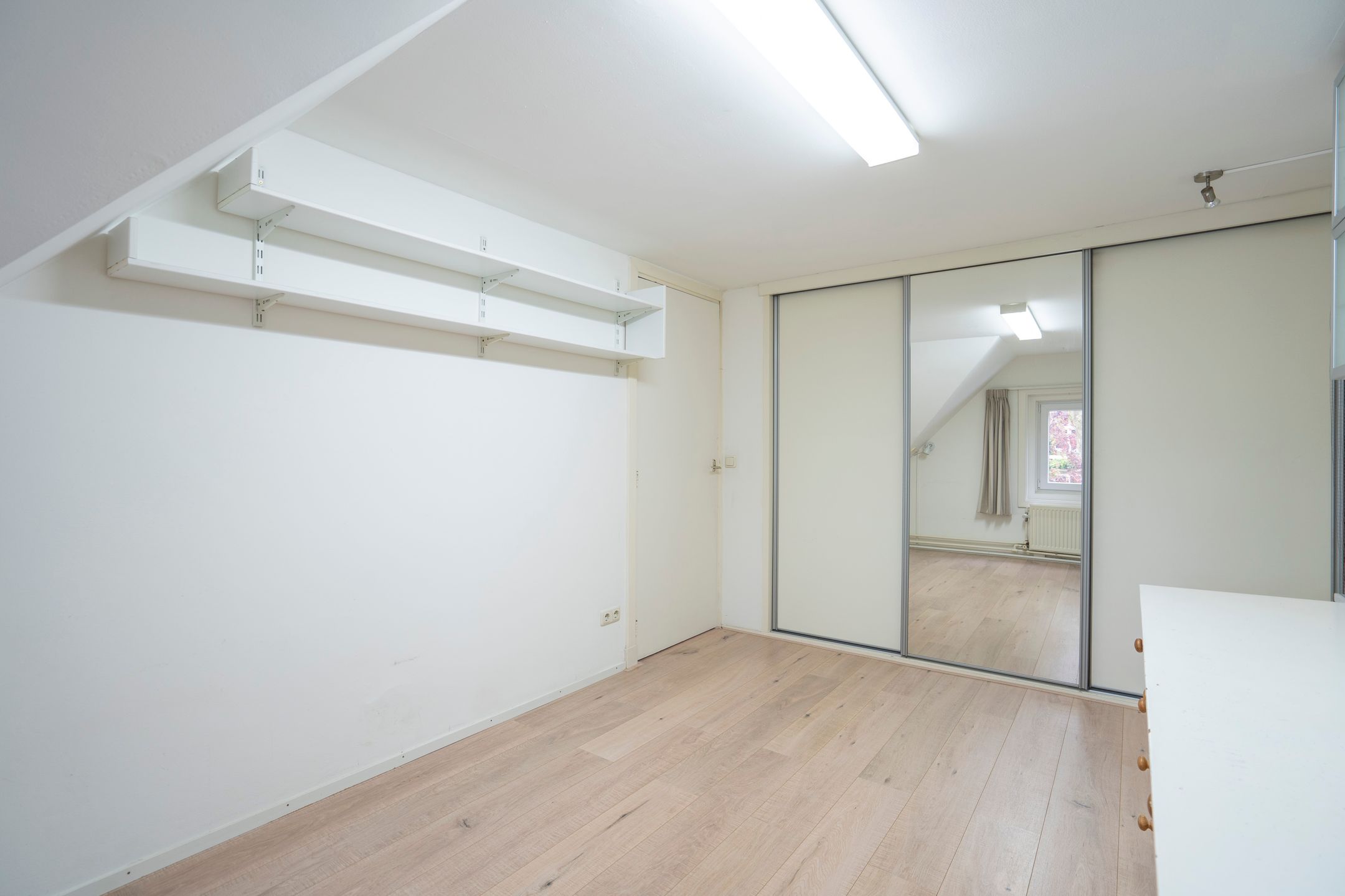 Photo 30 of Nieuwe Hoven 93