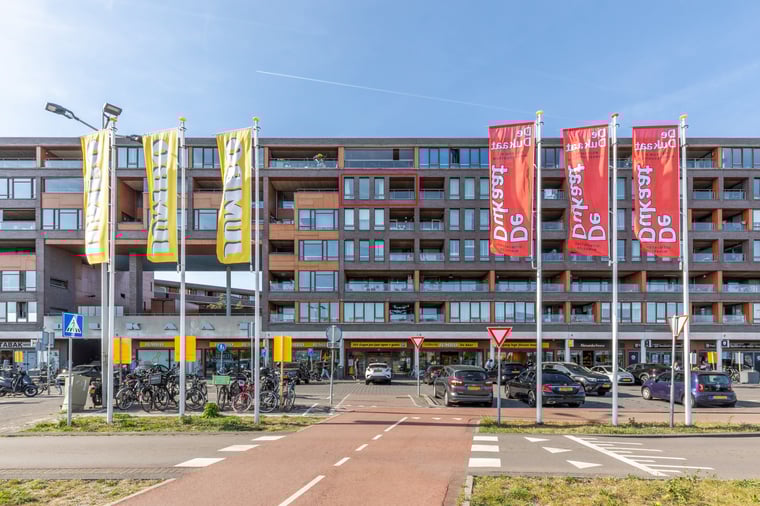 Pieter Calandlaan 584 main image