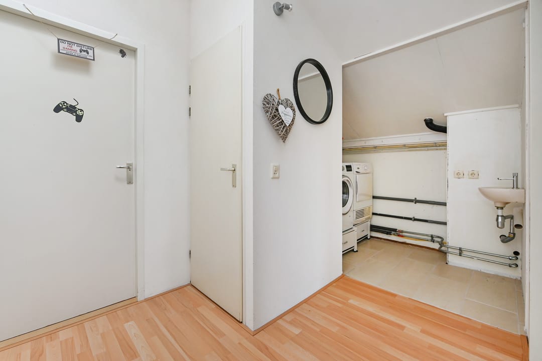 Photo 37 of Boomkleverstraat 4