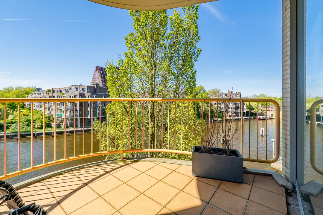 Foto 23 van Van Reigersbergenstraat 208