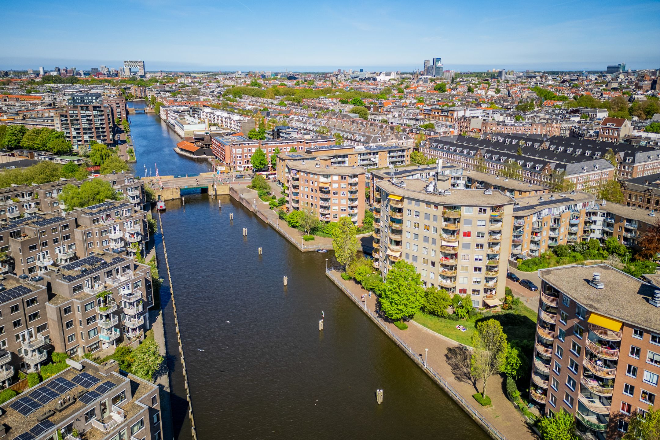 Foto 39 van Van Reigersbergenstraat 208