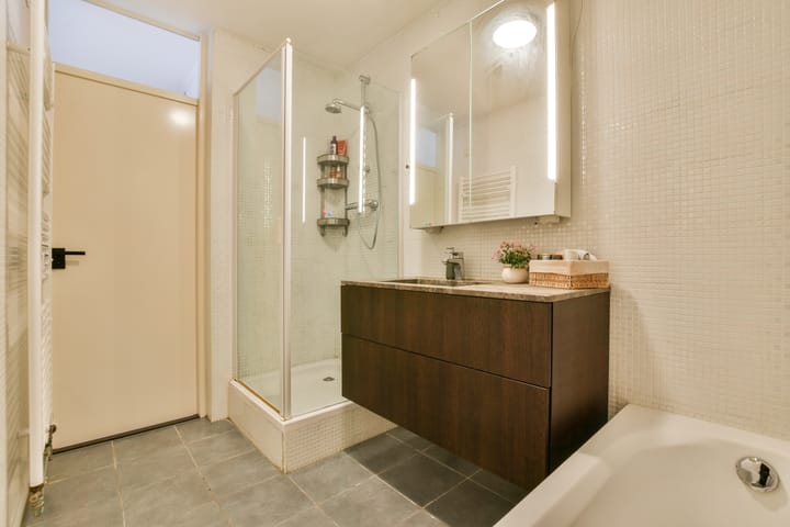 Photo 19 of Bertrand Russellstraat 42