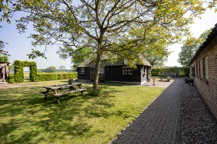 Foto 36 van Molenstraat 13