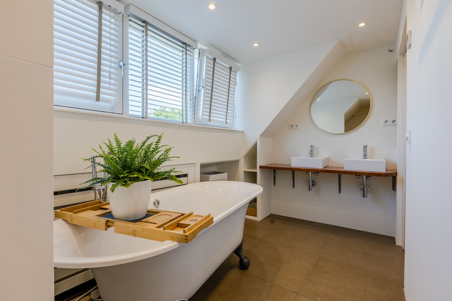 Foto 29 van van Voorst tot Voorststraat 34