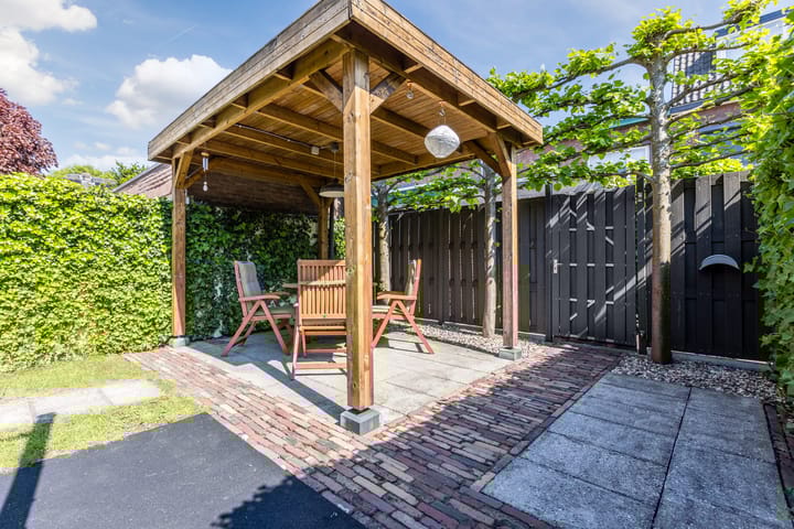 Photo 33 of van Voorst tot Voorststraat 34