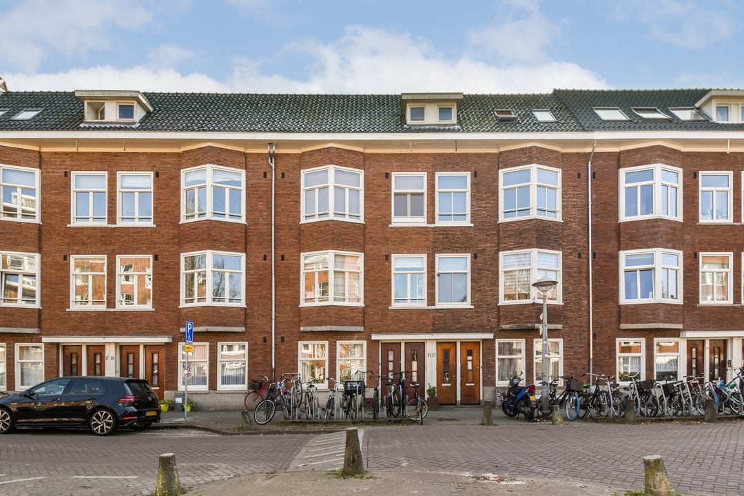 Foto 1 van Bloys van Treslongstraat 21-H