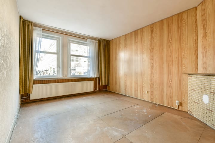 Photo 3 of Bloys van Treslongstraat 21-H