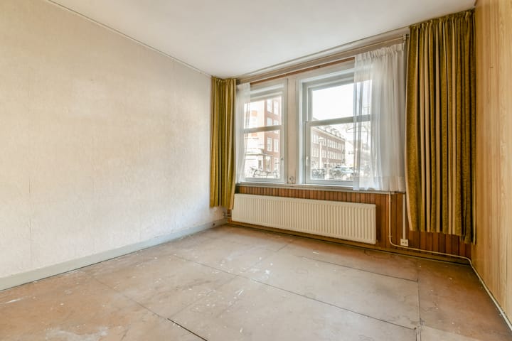 Photo 4 of Bloys van Treslongstraat 21-H