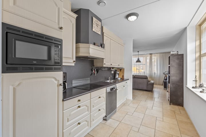 Foto 9 van Bredaseweg 128