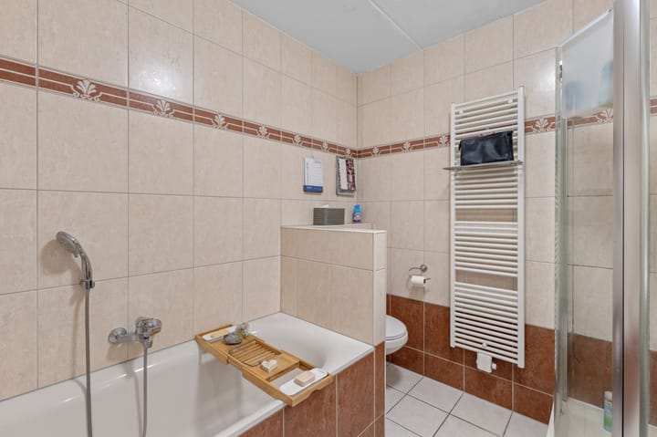 Foto 15 van Bredaseweg 128