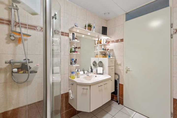 Foto 16 van Bredaseweg 128