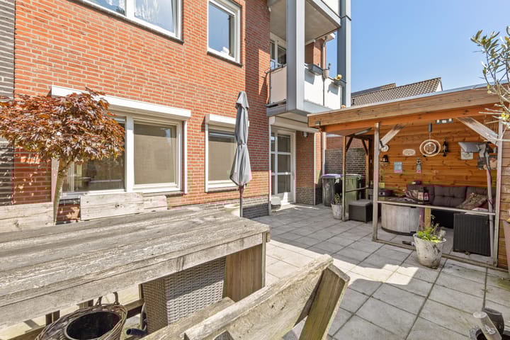 Foto 25 van Bredaseweg 128