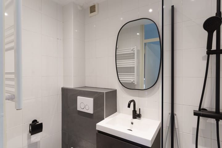 Foto 2 van Van Adrichemstraat 211