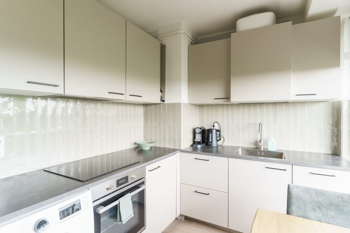 Foto 10 van Van Adrichemstraat 211