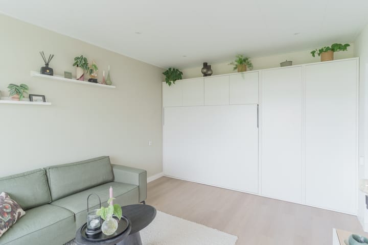 Foto 8 van Van Adrichemstraat 211