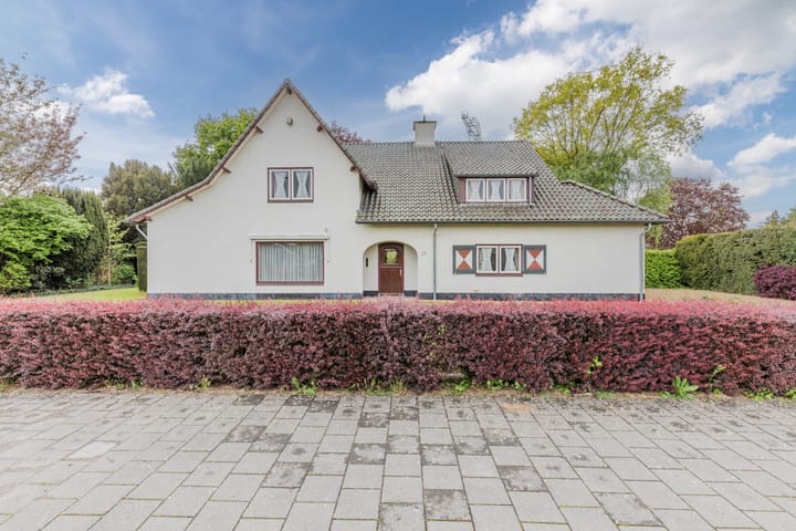 Photo 3 of Maasbrachterweg 27