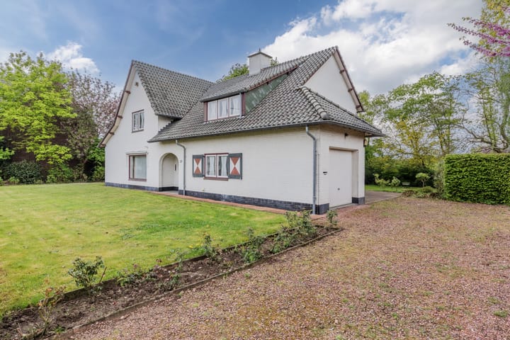 Photo 5 of Maasbrachterweg 27