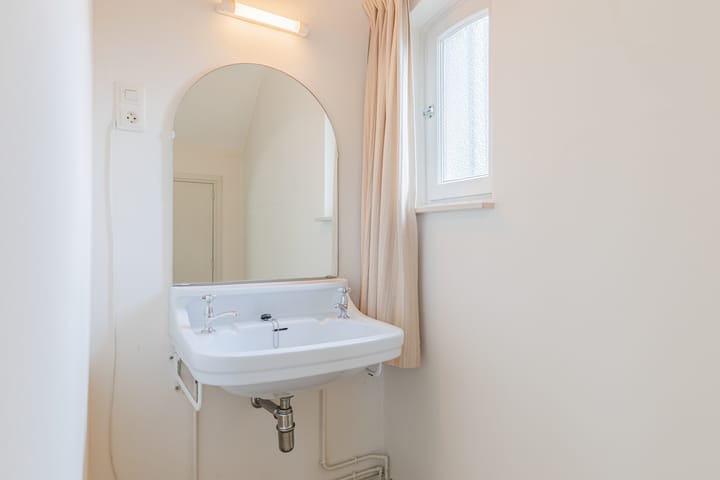 Photo 44 of Maasbrachterweg 27