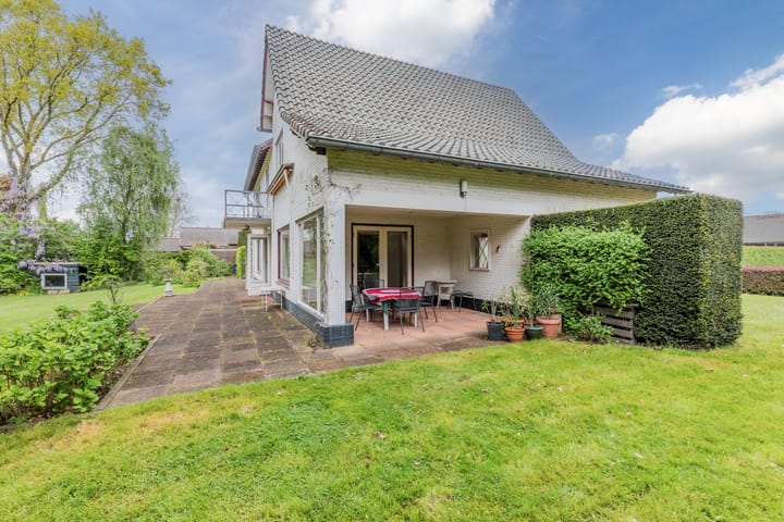 Photo 53 of Maasbrachterweg 27