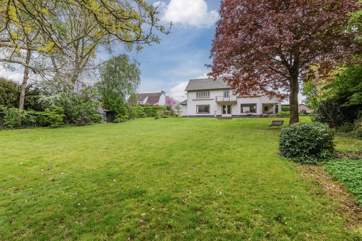 Photo 59 of Maasbrachterweg 27