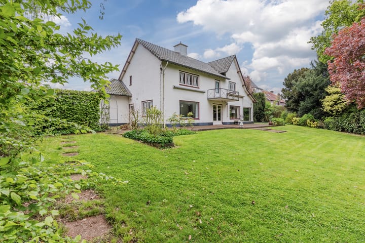 Photo 60 of Maasbrachterweg 27