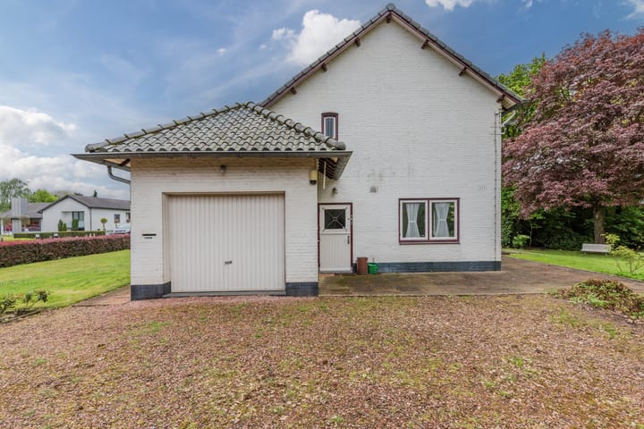 Photo 61 of Maasbrachterweg 27