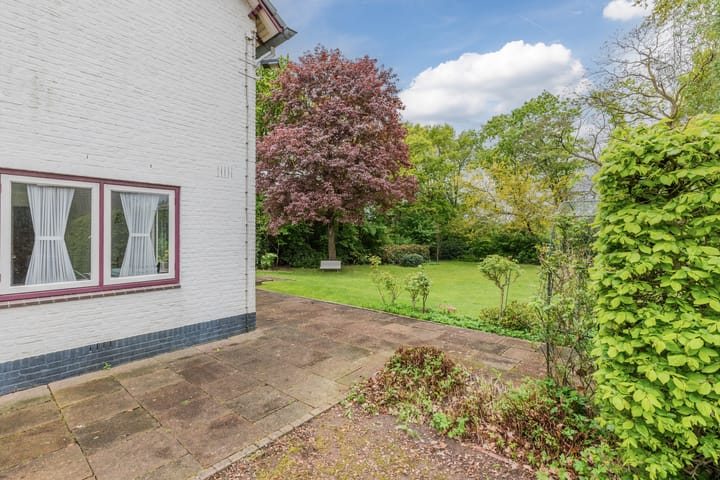 Photo 62 of Maasbrachterweg 27