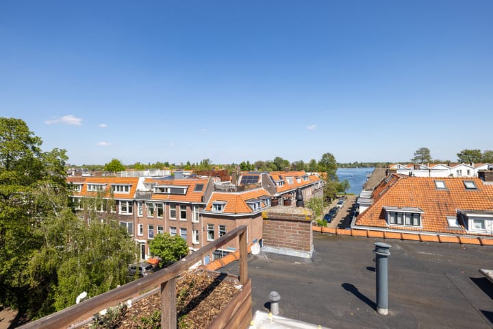 Foto 33 van Willem van Hillegaersbergstraat 90-C