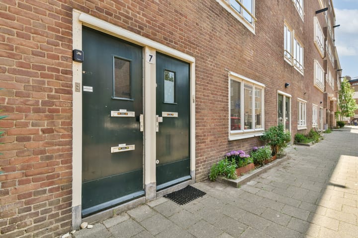 Foto 25 van Burgemeester Tellegenstraat 7-H