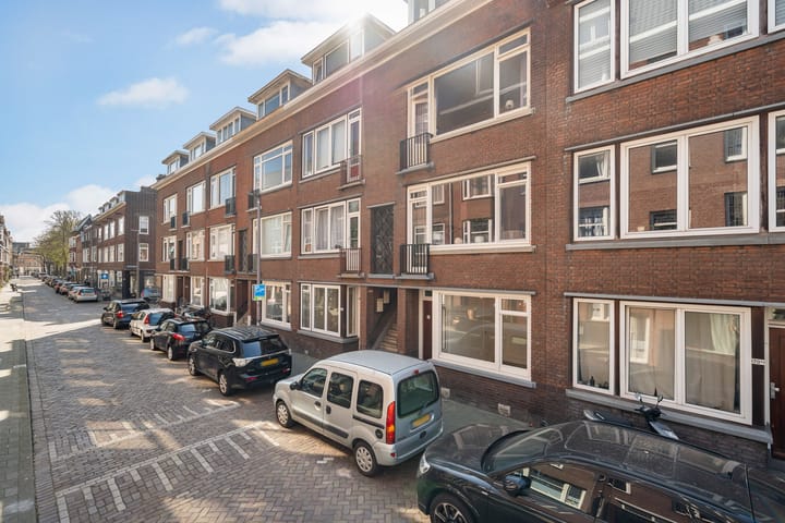 Photo 3 of Gouwstraat 68-C