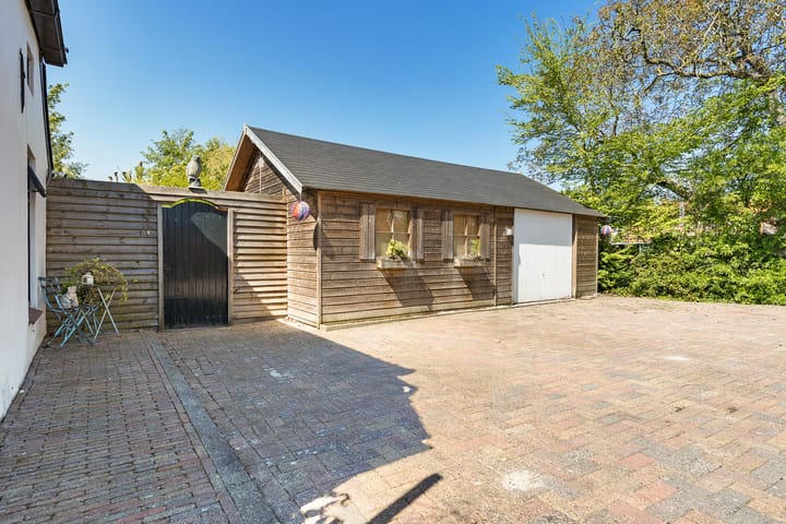 Photo 8 of Binnenweg 8