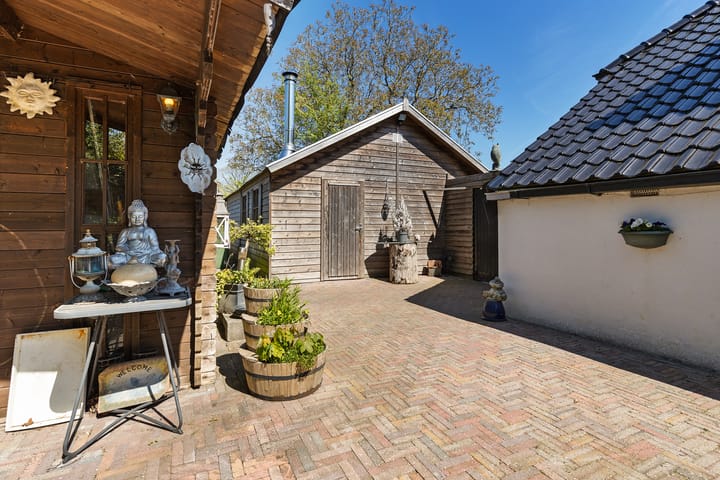 Photo 12 of Binnenweg 8