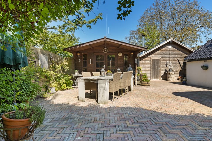 Photo 13 of Binnenweg 8