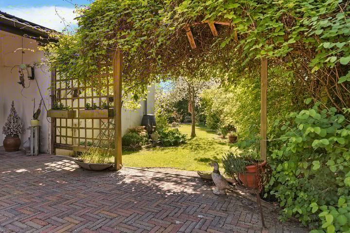 Photo 17 of Binnenweg 8