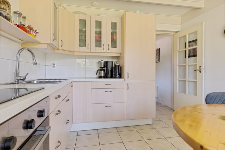 Photo 30 of Binnenweg 8