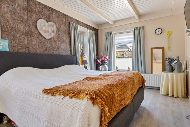 Photo 35 of Binnenweg 8