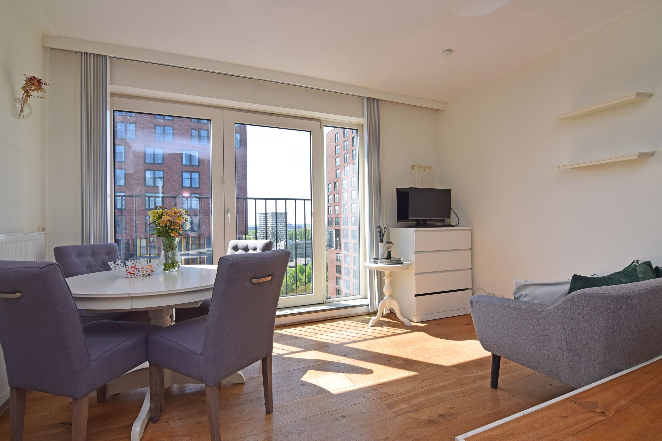 Photo 3 of Europaplein 969