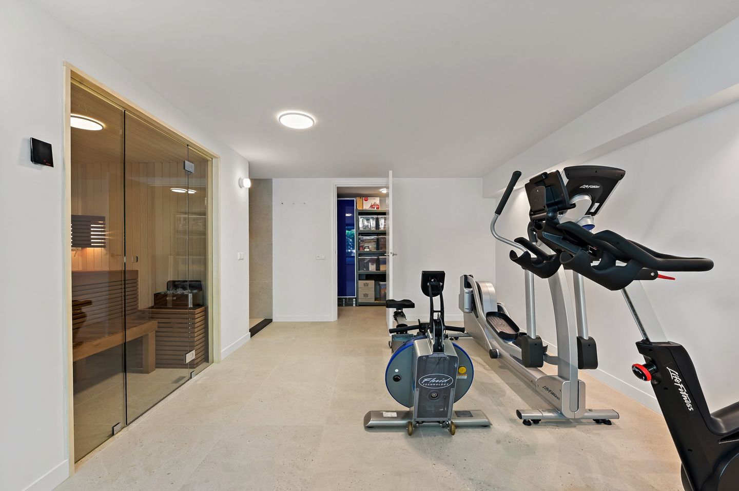 Foto 35 van Hanedoesstraat 2-F