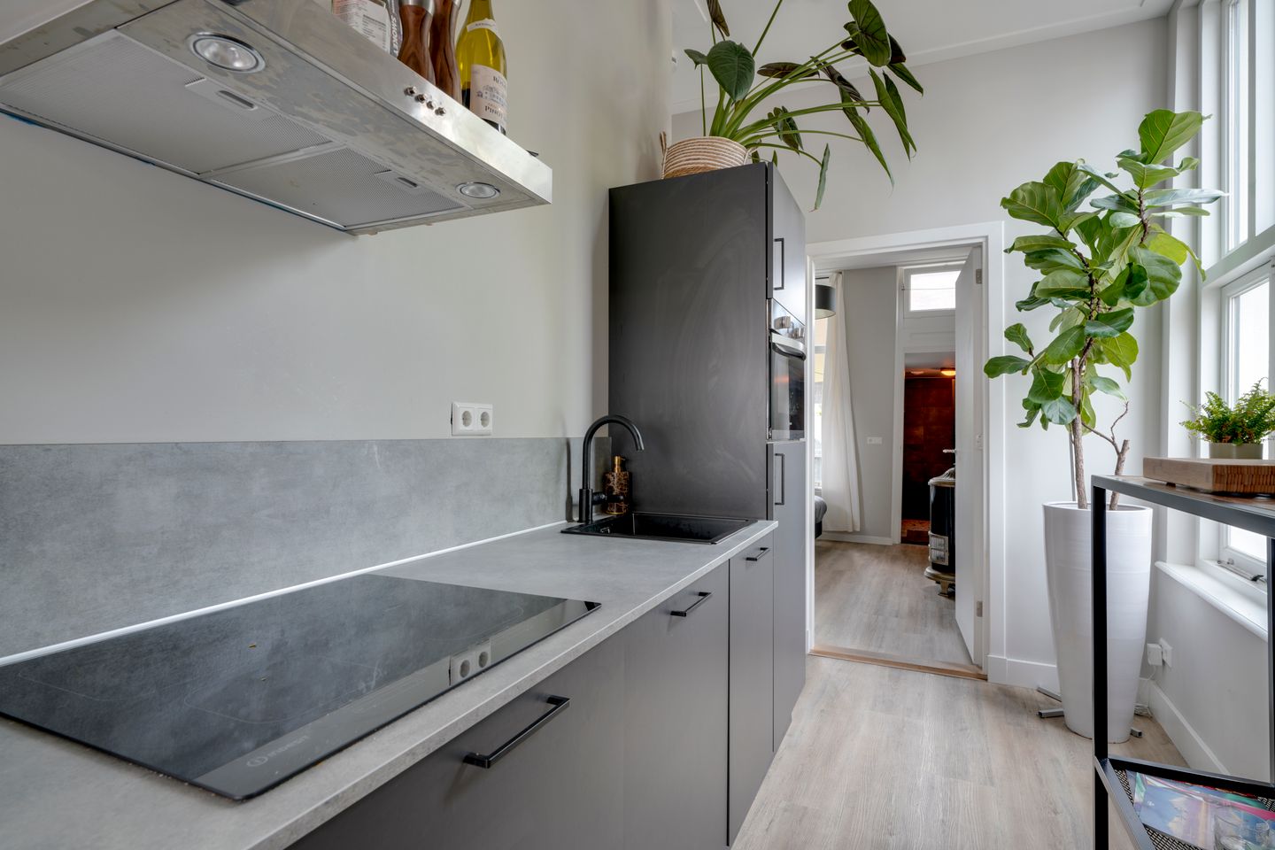 Foto 10 van Lange Lauwerstraat 26-A