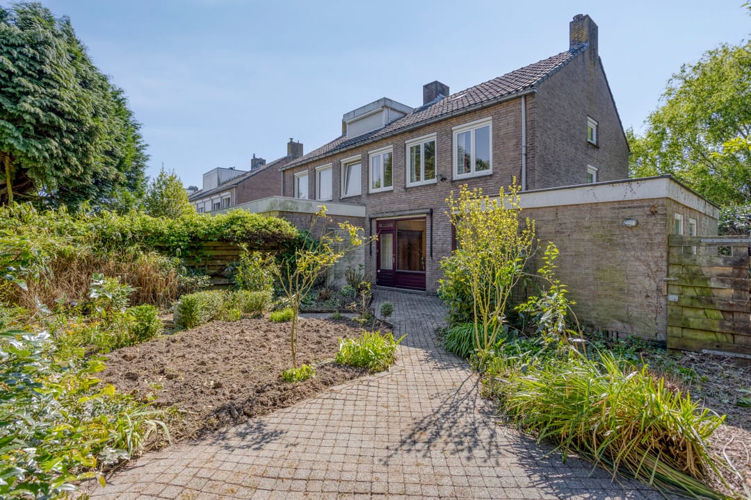 Foto 26 van Zwaardvegersdreef 1