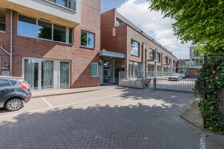 Foto 29 van Hoogstraat 185-05