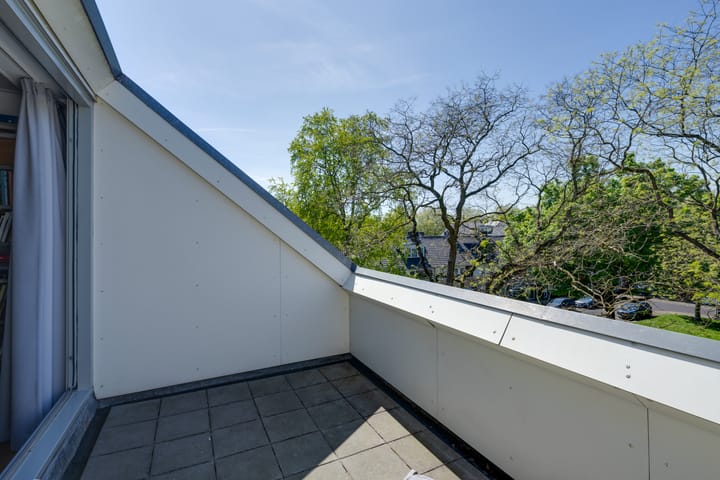 Photo 61 of Gustave Stresemannstraat 29