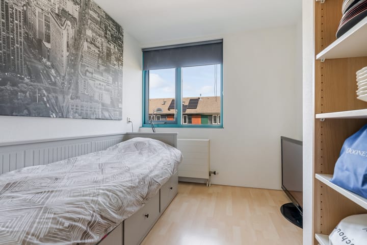 Photo 25 of Betje Wolffstraat 12