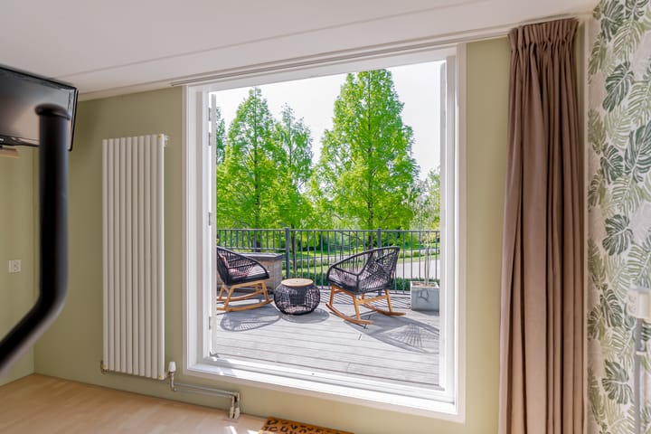 Photo 35 of Betje Wolffstraat 12