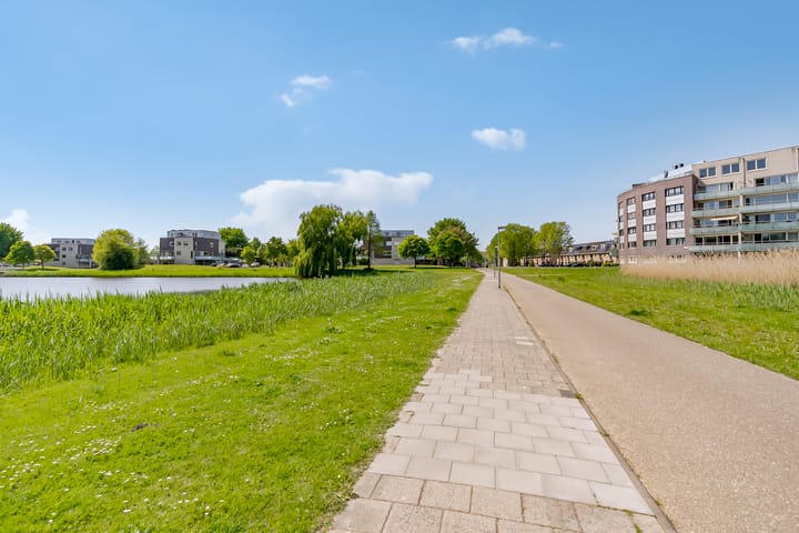 Photo 49 of Betje Wolffstraat 12