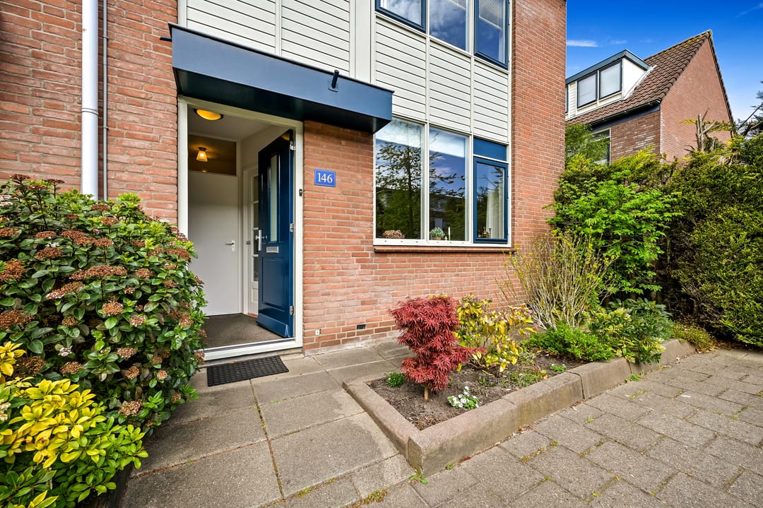 Photo 2 of Dr. J. Presserstraat 146