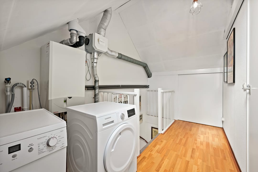 Photo 32 of Dr. J. Presserstraat 146