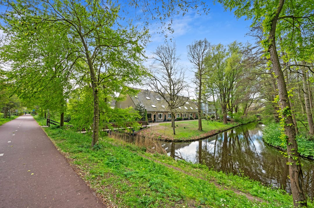 Photo 41 of Dr. J. Presserstraat 146