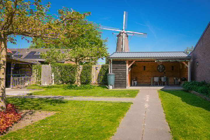 Photo 3 of Burg. Woutersstraat 4